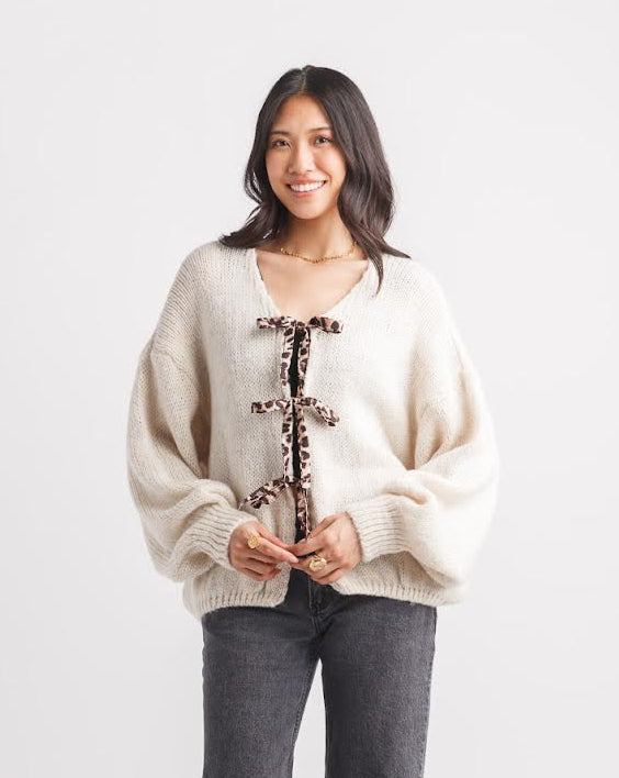 Papillon Tie Cardigan Cream