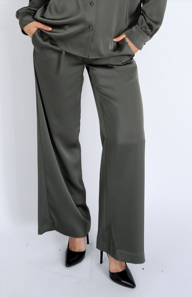 RD Style Merry Drawstring Pull On Pants Ivy Green