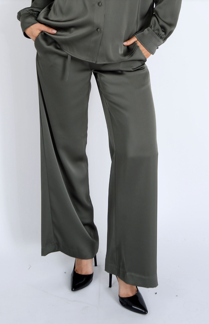 RD Style Merry Drawstring Pull On Pants Ivy Green