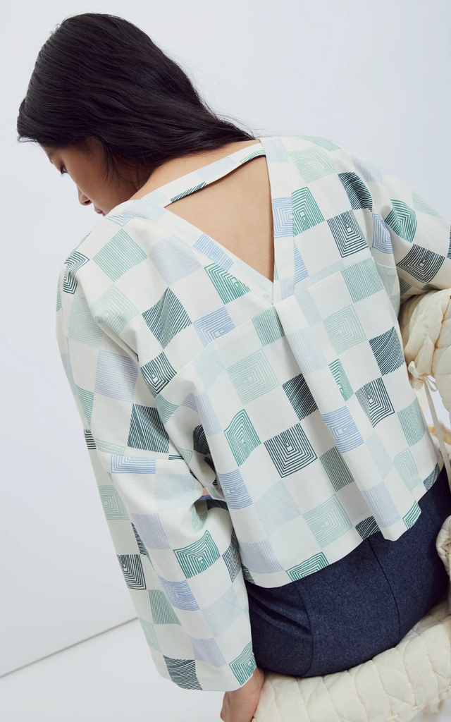 Eve Gravel Elwynn Top Chess Line