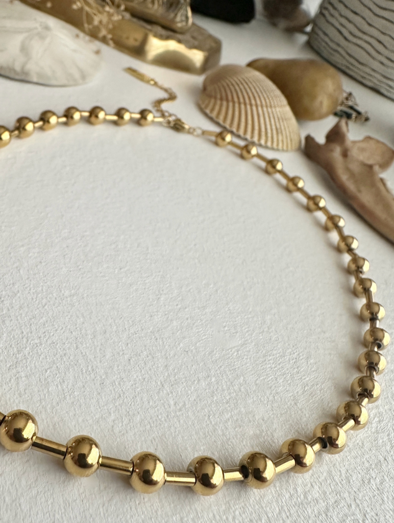 Pika & Bear Karte Bead & Bar Chocker Gold