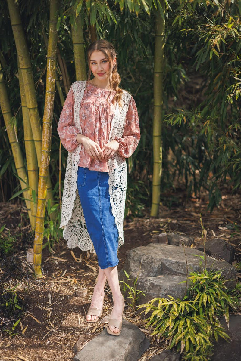 Papillon Crochet Vest Beige