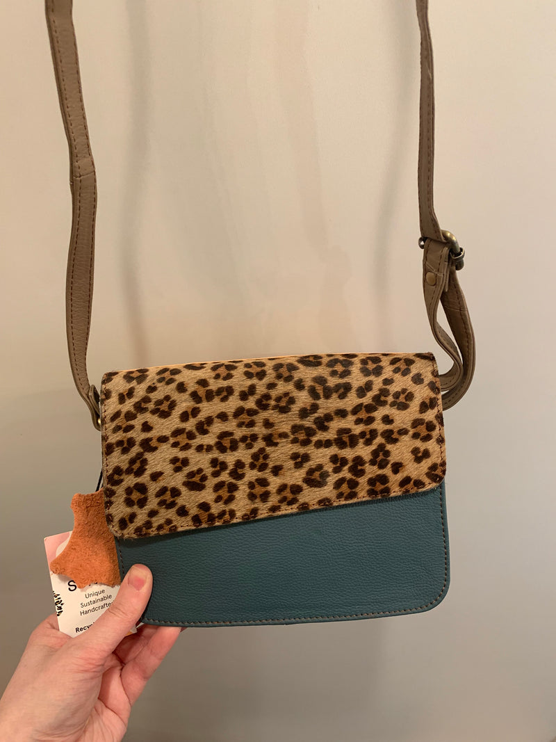 Soruka River Cross Body Bag Reversible