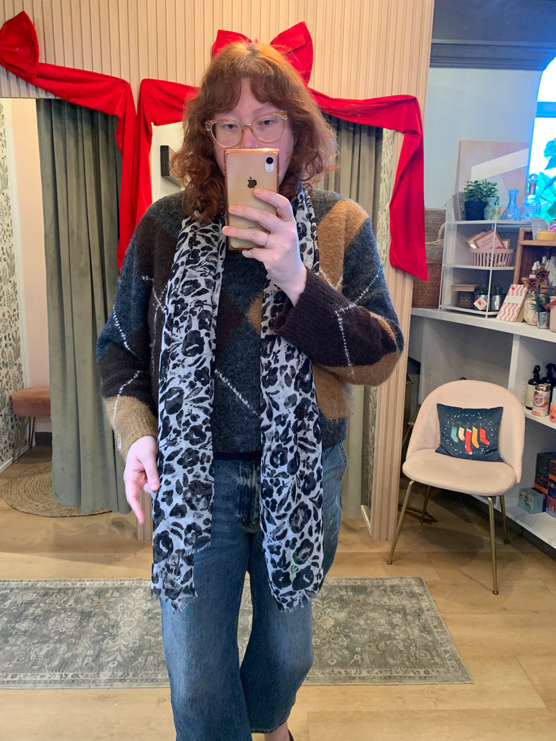 Fraas Leopard Floral Poly Scarf Black