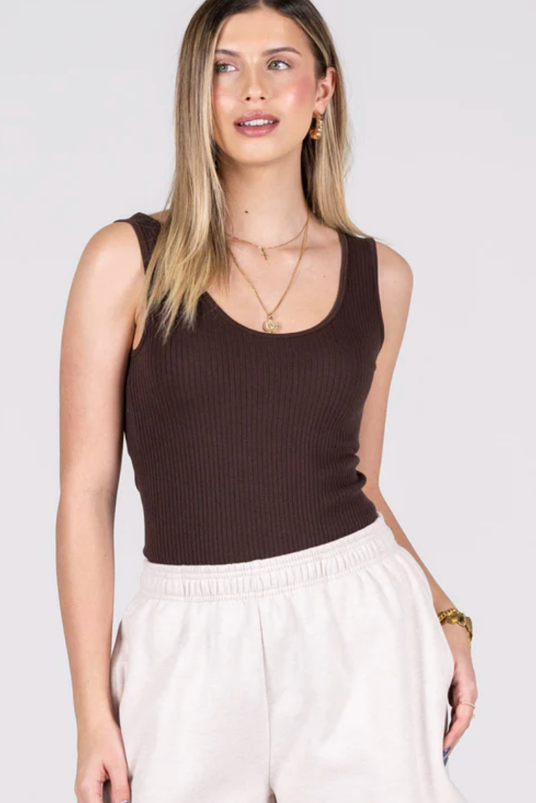 Cest Moi Seamless Rib Tank Brown