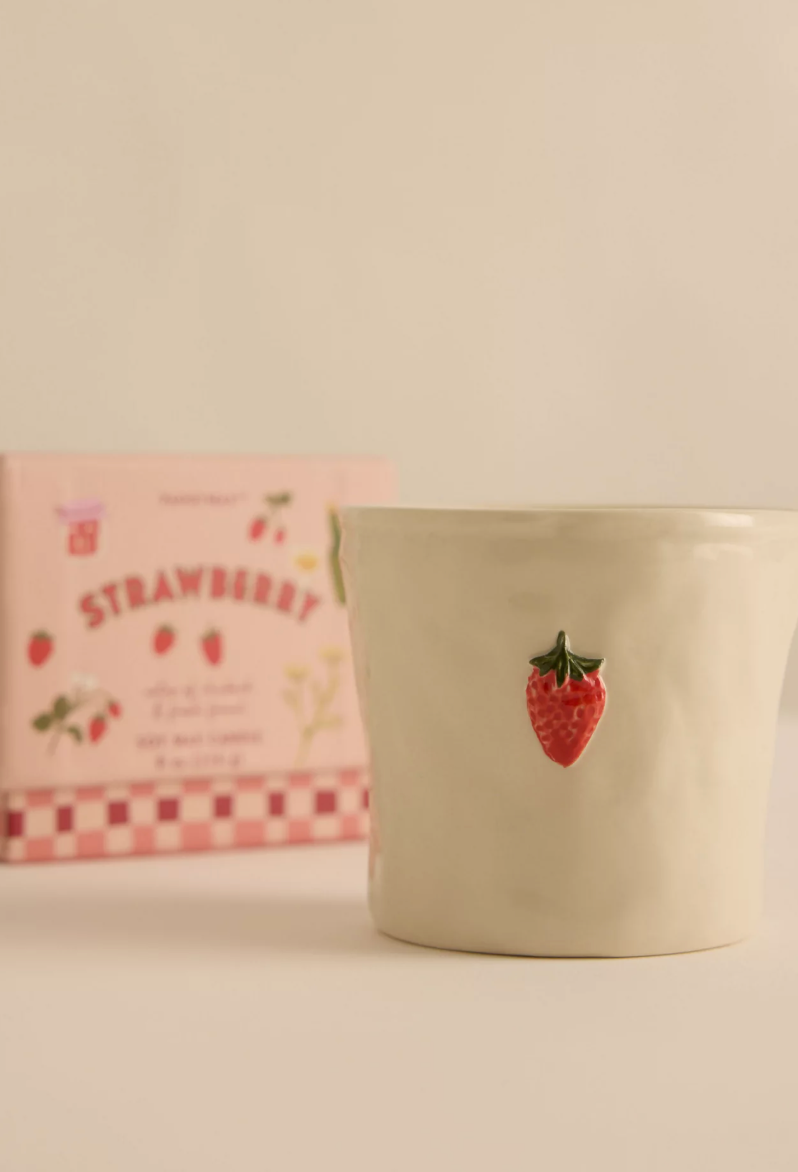 Paddywax Bistro Ceramic Icon Candle Strawberry