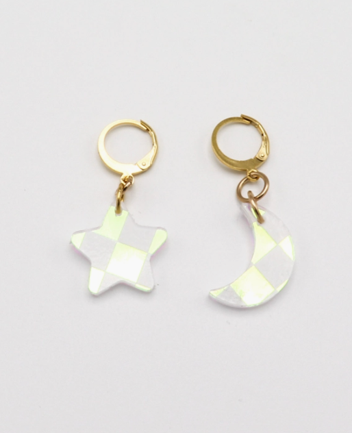 Dconstruct Charm Dangles Solar Check